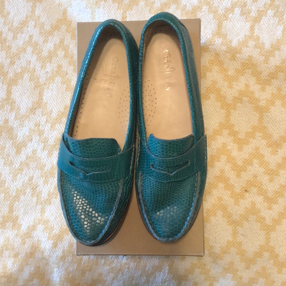 Cole Haan Penny Moc Green Snake Skin size 7